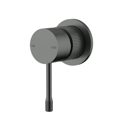 Ikon Linie Wall Mixer Gun Metal